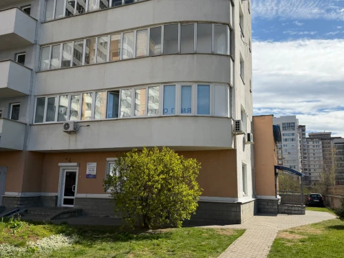 ул. Притыцкого, 87 (вход со двора)